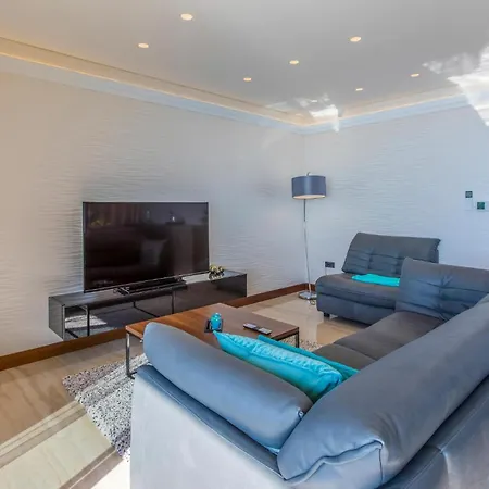 Lovely Apartment In Crikvenica With Sauna Appartement