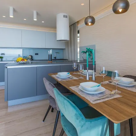Lovely Apartment In Crikvenica With Sauna * Crikvenica
